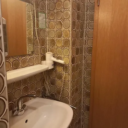 Altstadt Oase アパートホテル *